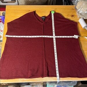 🌺 3 / $10 mix & match Liz Claiborne Deep Red Sparkly Knit Sweater 2x